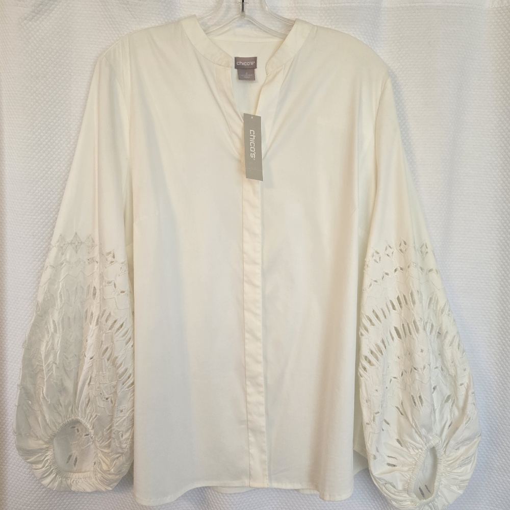 NEW Chico's Eyelet Sleeve Blouse, Size 2, Color "Coconut"
